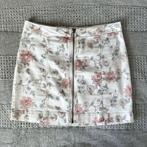 Tinseltown White Floral Skirt